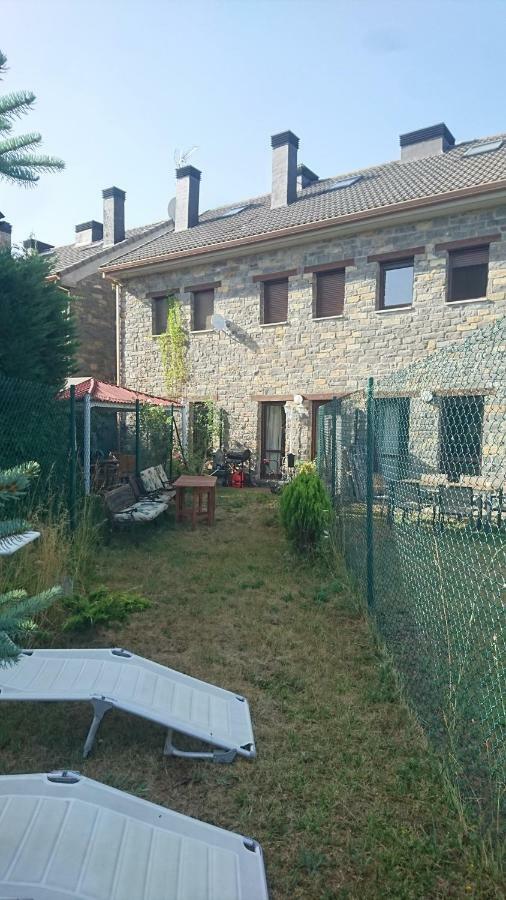 Casa Noelia Villa Castiello de Jaca Eksteriør billede