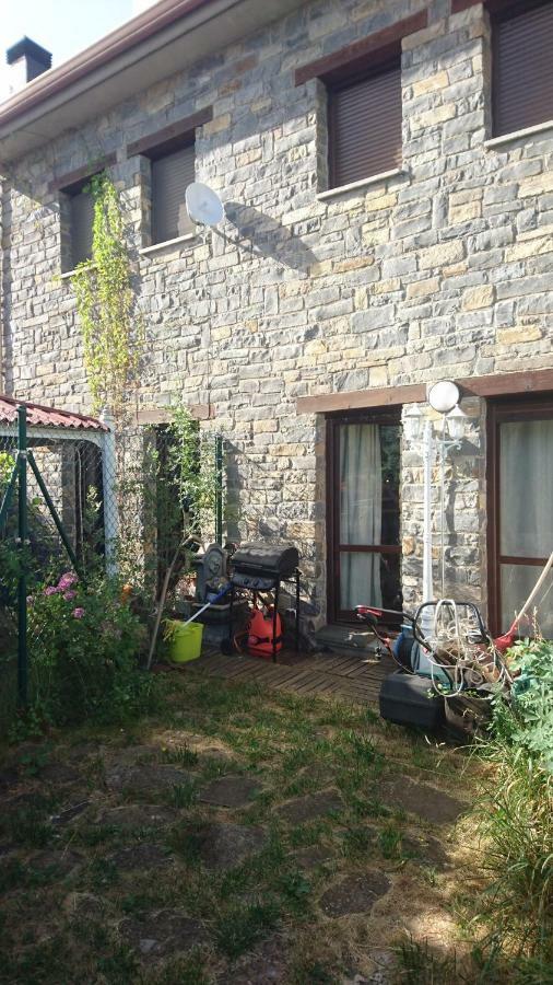 Casa Noelia Villa Castiello de Jaca Eksteriør billede