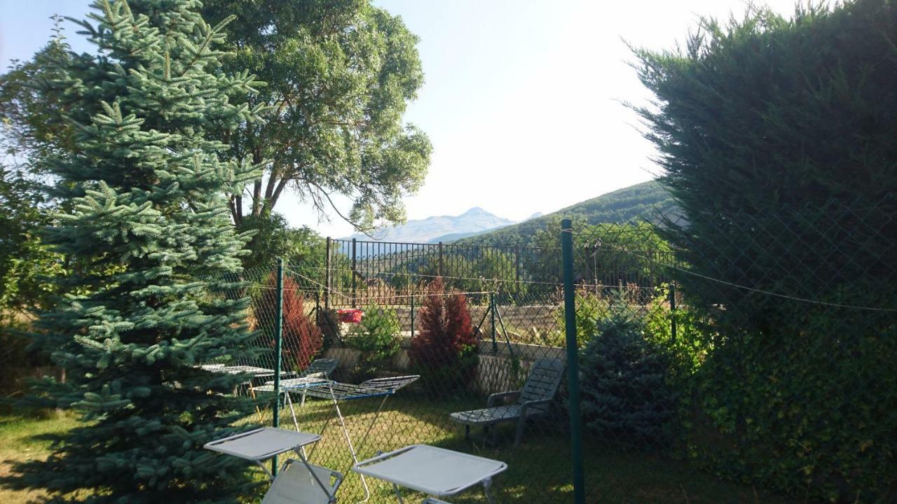 Casa Noelia Villa Castiello de Jaca Eksteriør billede